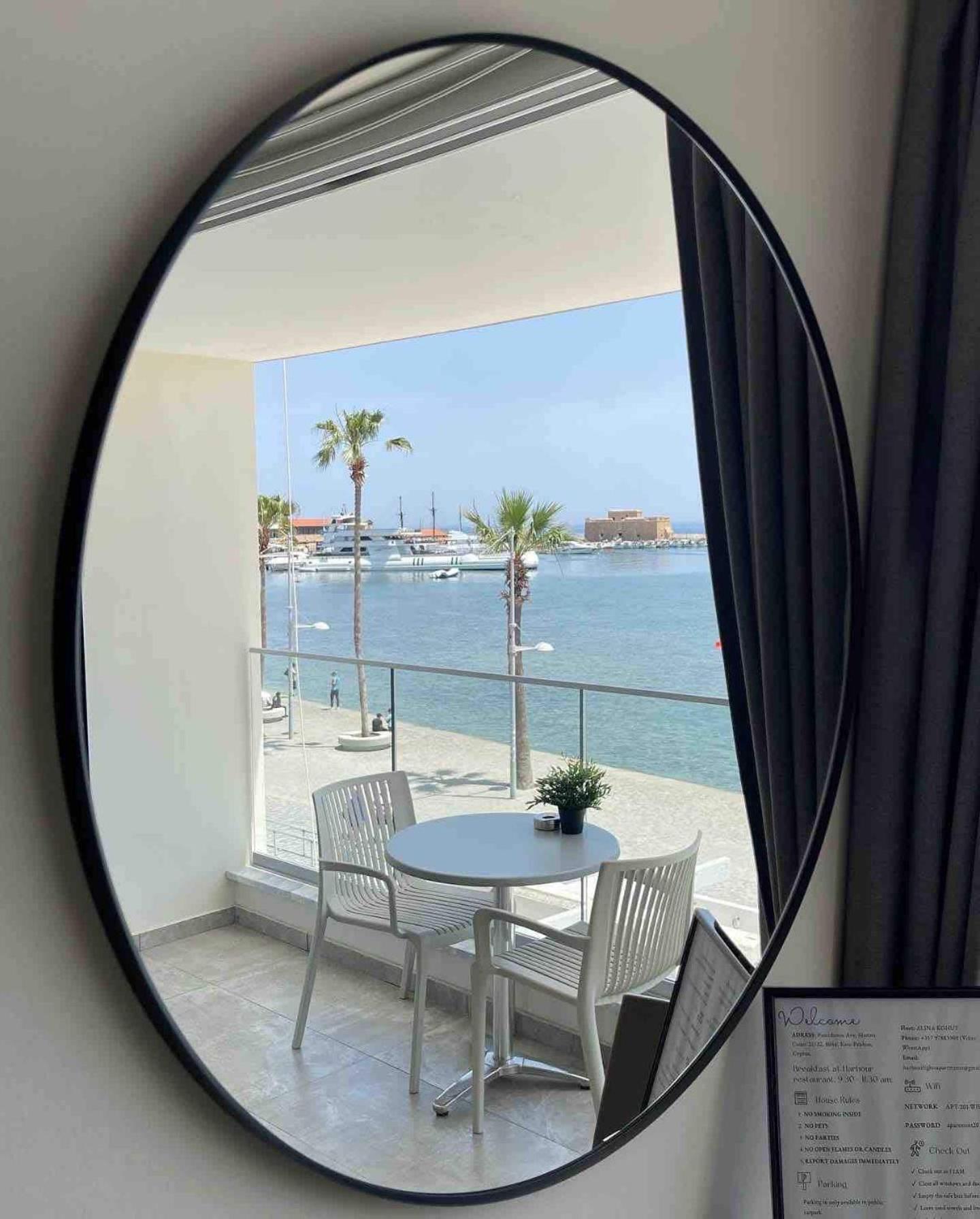 Harbour Lights Studio Apartments Paphos Exterior photo